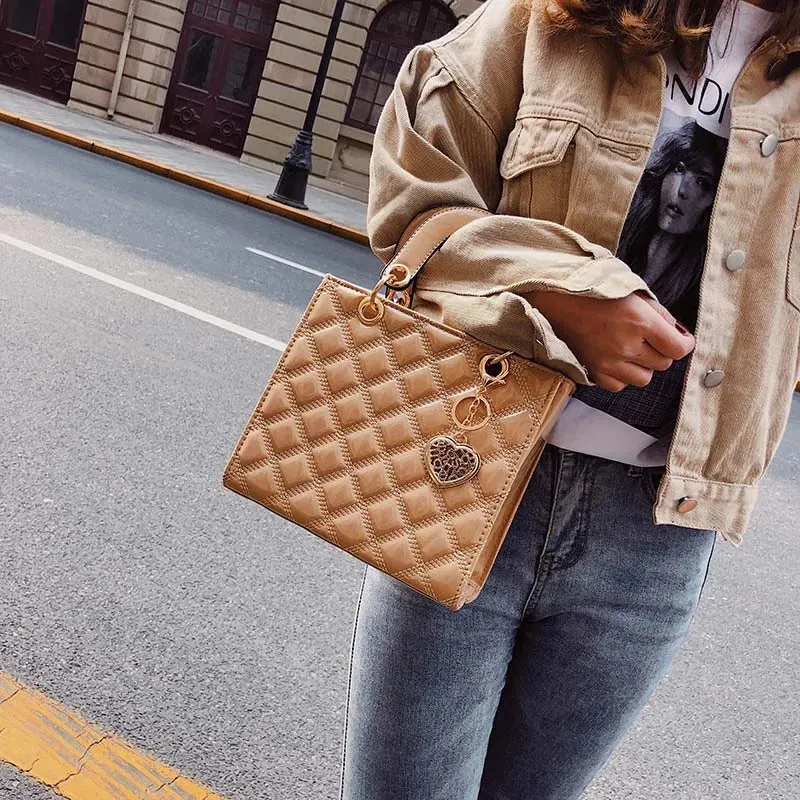 Women Handbag Classic Square Totes Hand Bag Luxury Brand Women Bags Bright Leather Shoulder Bags For Women and ladyes.