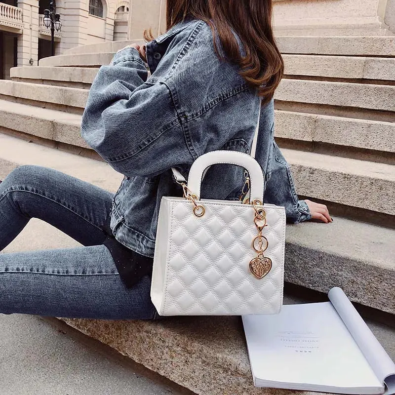 Women Handbag Classic Square Totes Hand Bag Luxury Brand Women Bags Bright Leather Shoulder Bags For Women and ladyes.